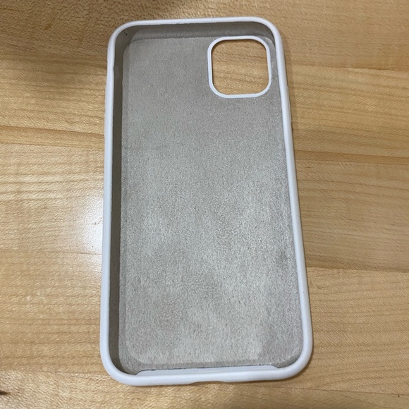 iPhone 11 Case in white - Picture 2 of 3